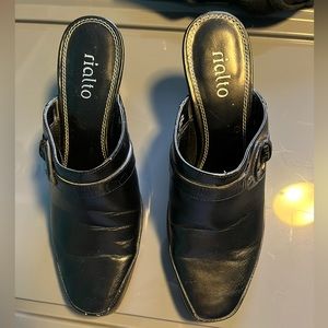 Rialto Black High/healed Mules
